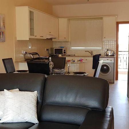Petras Cozy Nest, 1-Bedroom Apt., Paphos-Universal מראה חיצוני תמונה